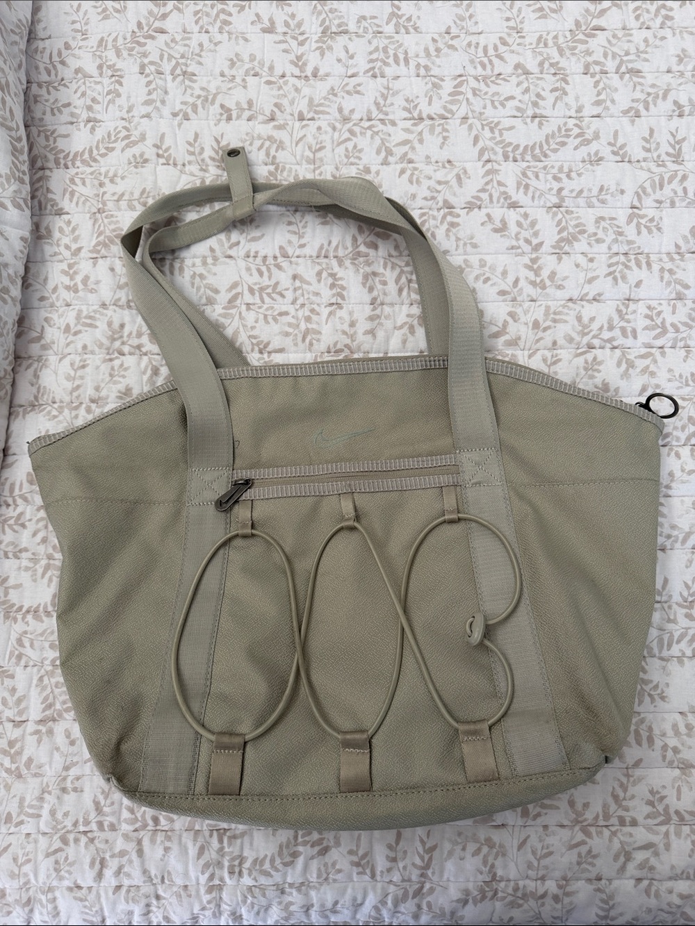 Nike Women training tote